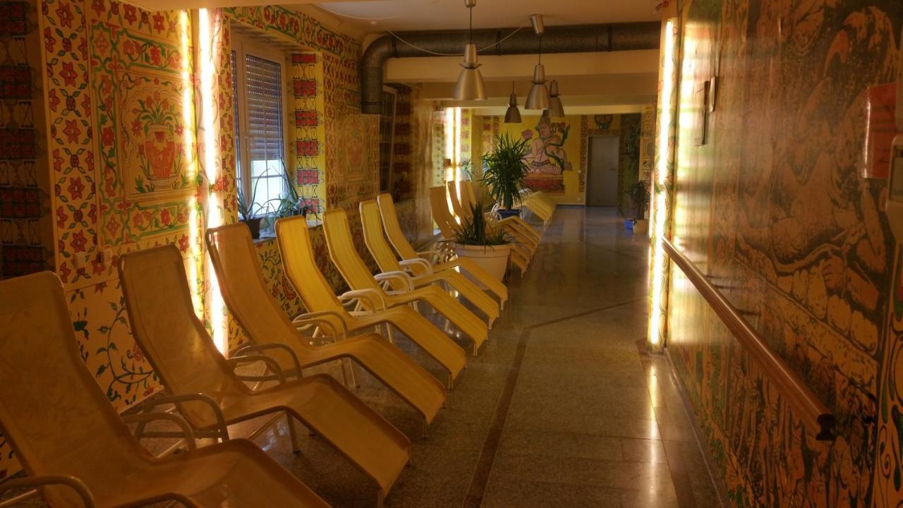 Reuterstadt Stavenhagen Hotel Reuterhof מראה חיצוני תמונה